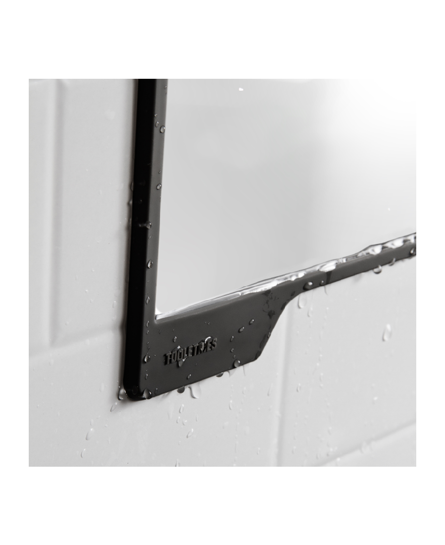 TOOLETRIES THE OLIVER SHOWER MIRROR