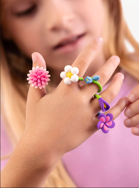 Hey Clay Bijou Flower Rings